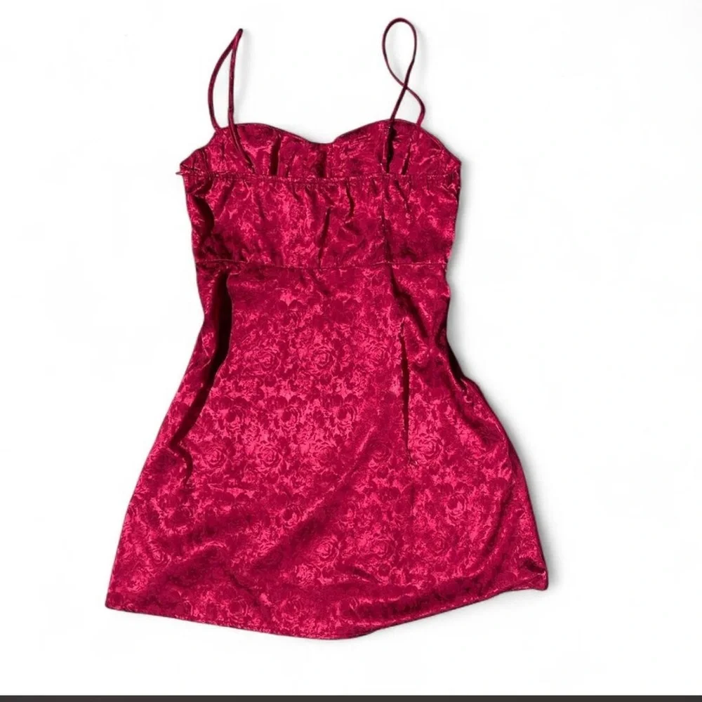 Princess Polly Fuchsia Satin Jacquard Mini Dress - Picture 2 of 3